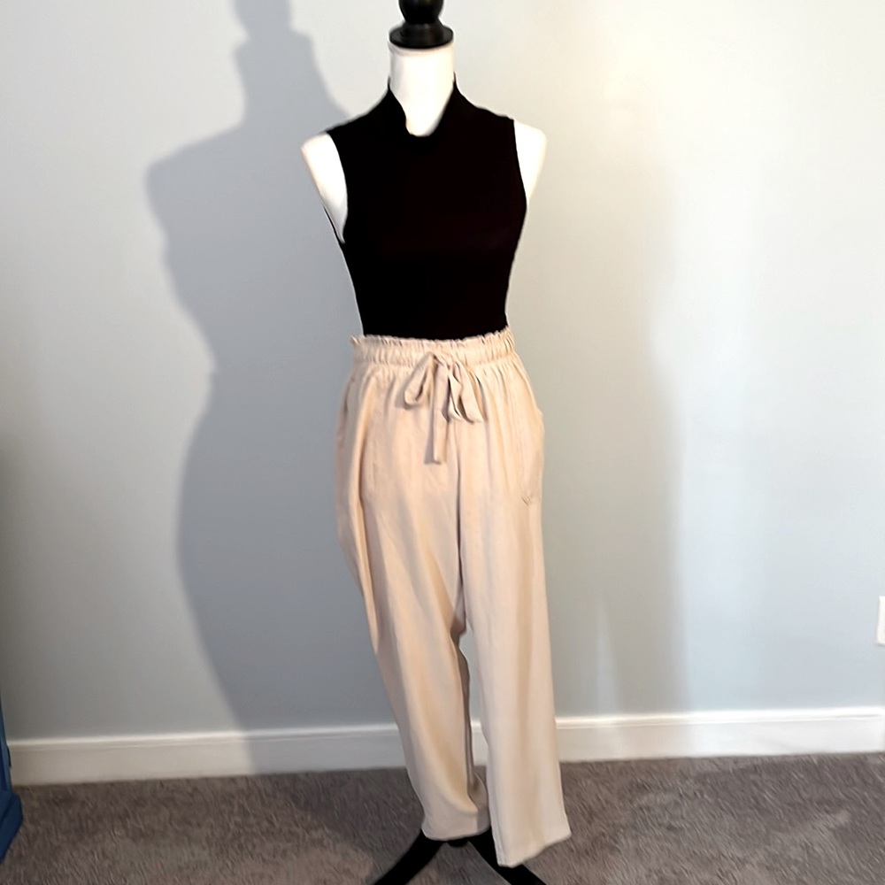Paper bag waist flowy pants M